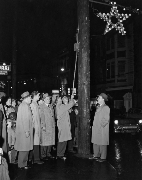 Light-Up Night, Thanksgiving 1954